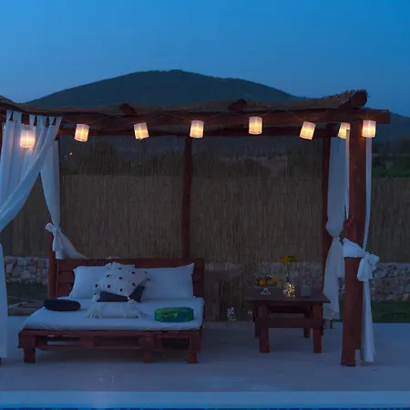 Solis - Luxury With Pool * Dicmo